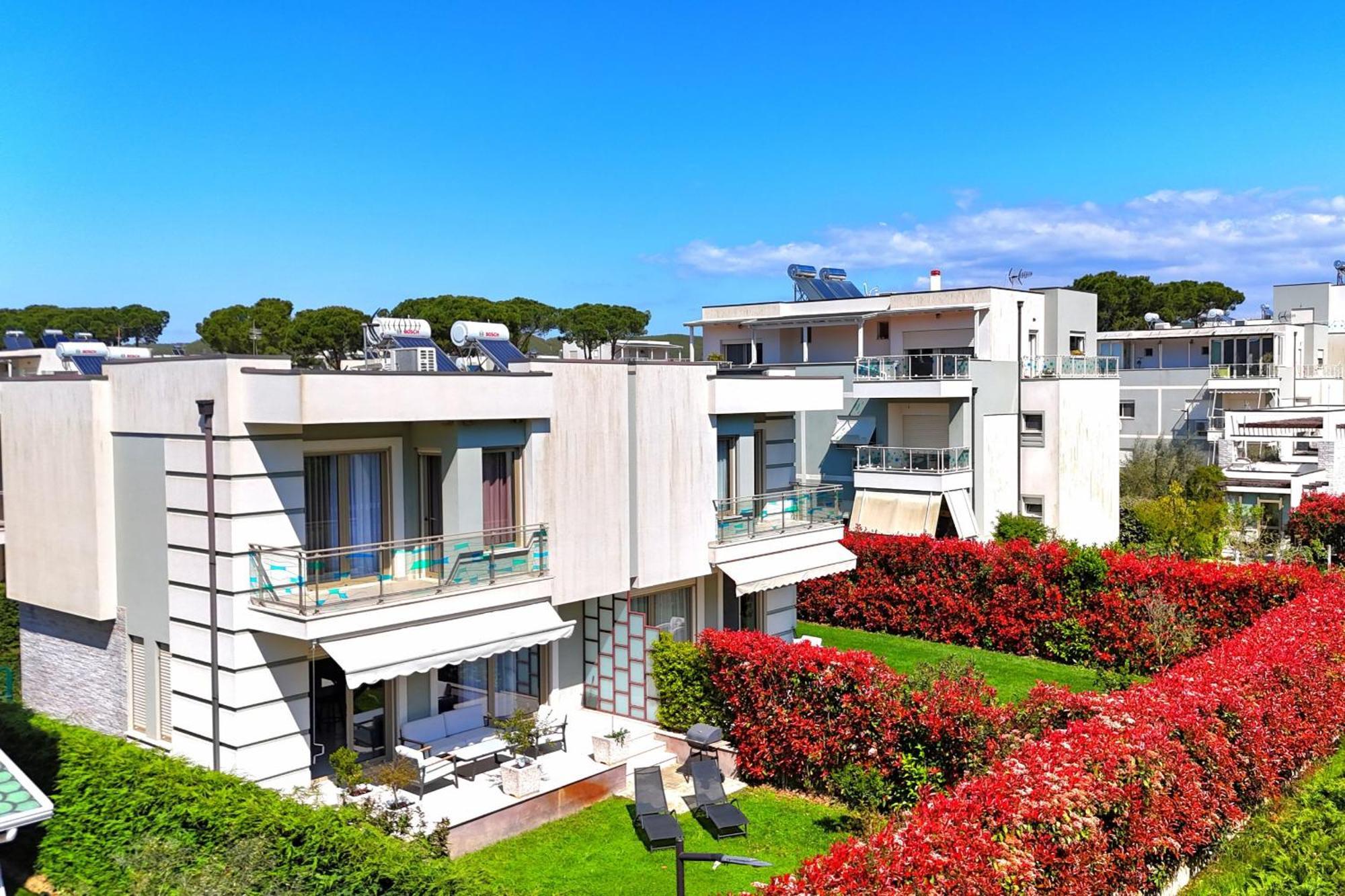 Modern Villas at Perla Resort Durrës Exterior foto